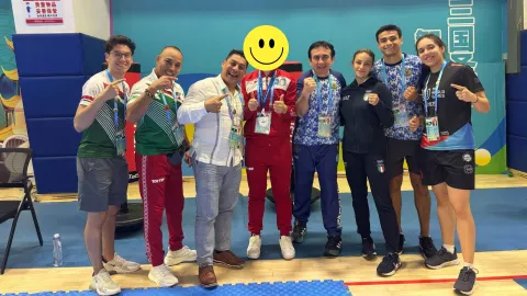 El kickboxer Héctor Solorio se pinto de plata en los Juegos Mundiales Chengdú 2025.