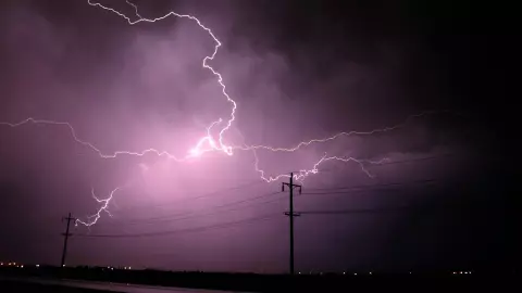 Mujer muere por el impacto de un rayo