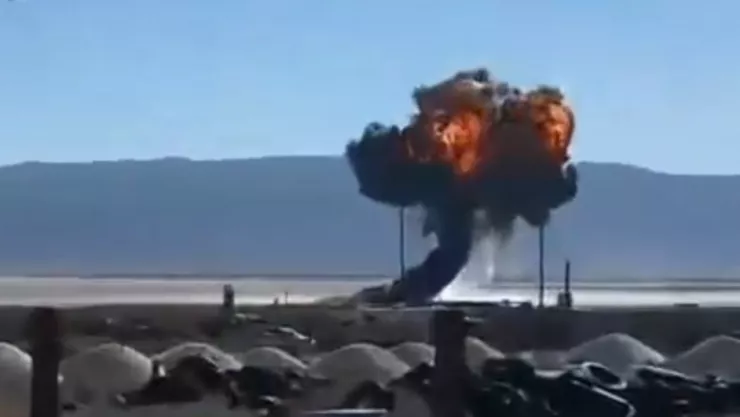 Jet de combate F-16C se estrella cerca del aeropuerto de Trona, California