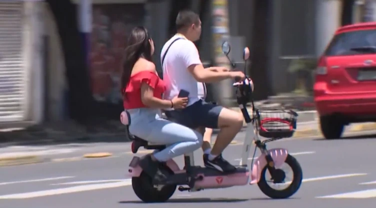 placas-para-scooters-y-bicis-electricas-en-cdmx-requisitos-costos-y-fechas-clave