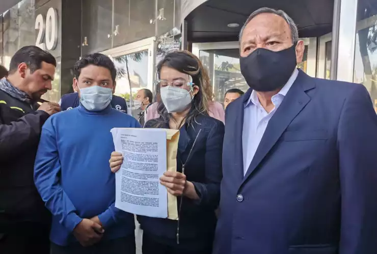 padres niños con cáncer.jpg