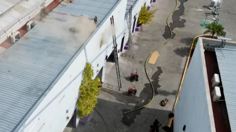 Sujeto provoca incendio en un motel de Villas del Sur Querétaro, Luis Pasteur