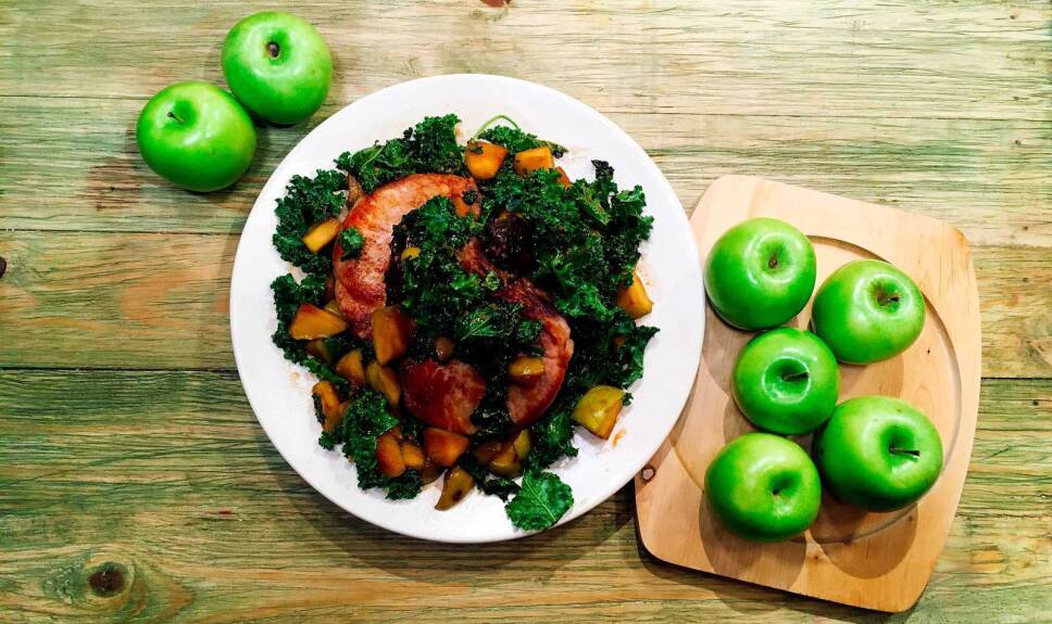 Receta Chuletas de cerdo con manzanas rostizadas y miel de chipotle