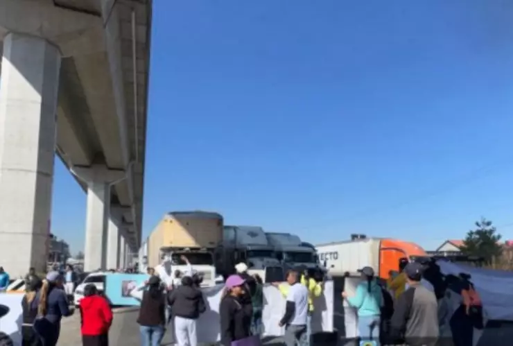 Bloqueos carreteras México HOY: tráfico detenido, puntos críticos y vías afectadas