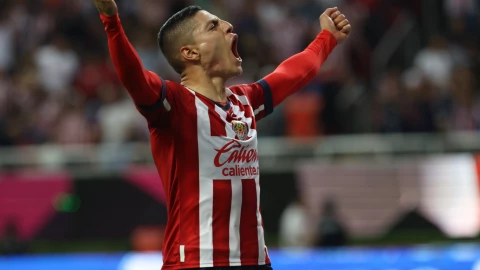 Ronaldo Cisneros Chivas