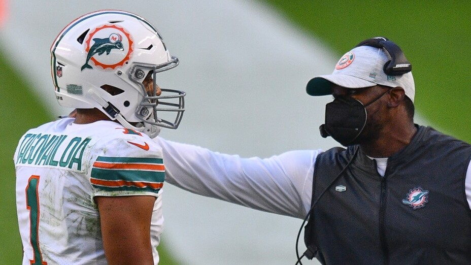 AFC Este Brian Flores y Tua