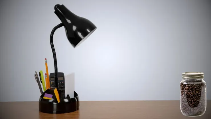 Ideas DIY Cómo transformar frascos de café vacíos y telas viejas en organizadores de escritorio estilo vintage.jpg