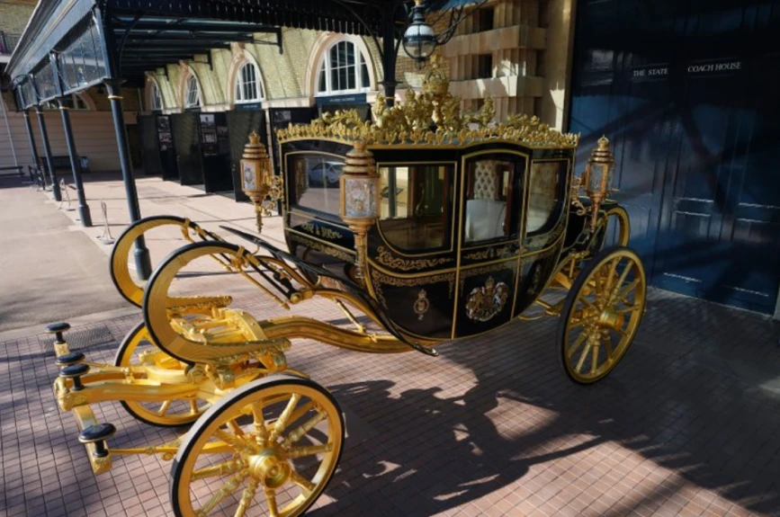 Diamond Jubilee State Coach es el carruaje que llevará a Carlos III a la Abadía para su coronación.