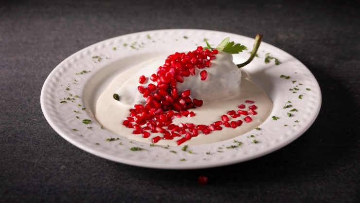 El ingrediente clave en los chiles en Nogada que mejora tu circulación y baja tu presión