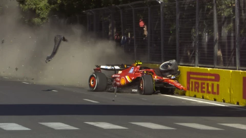Choque entre Checo Pérez y Carlos Sainz.