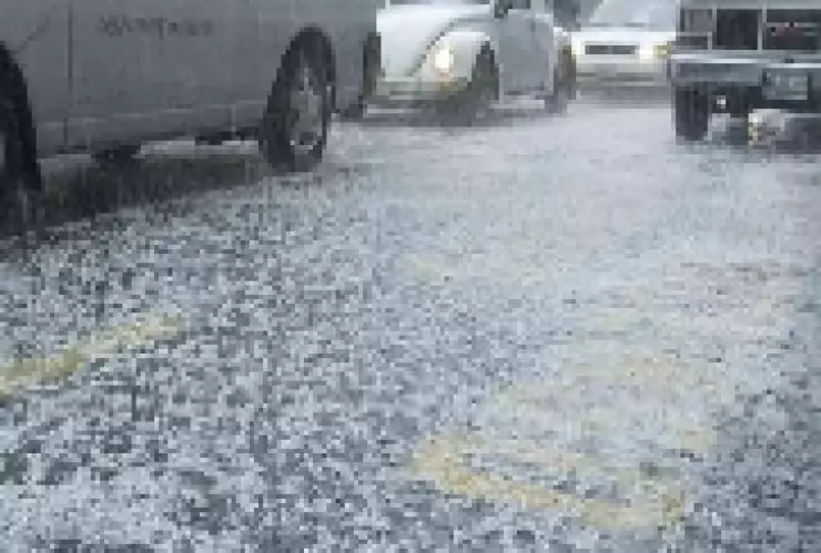 Cae granizo en dos delegaciones del DF