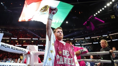 Canelo Álvarez vs Usyk.