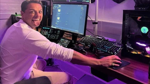 Chicharito Hernández alburea novia