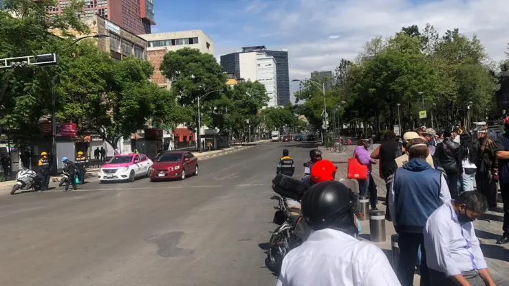 marcha policías en retiro.jpg