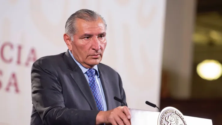 “Está en tratamiento médico": Adán Augusto López confirma contagio de AMLO de Covid-19