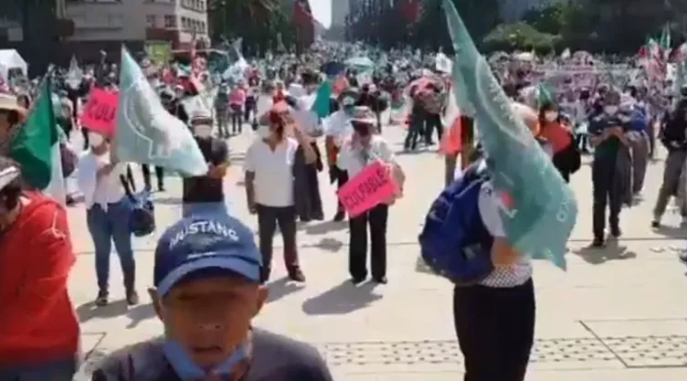 frenaaa-manifestacion-revolucion-reforma.jpg
