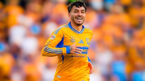 &Aacute;ngel Correa en Tigres UANL