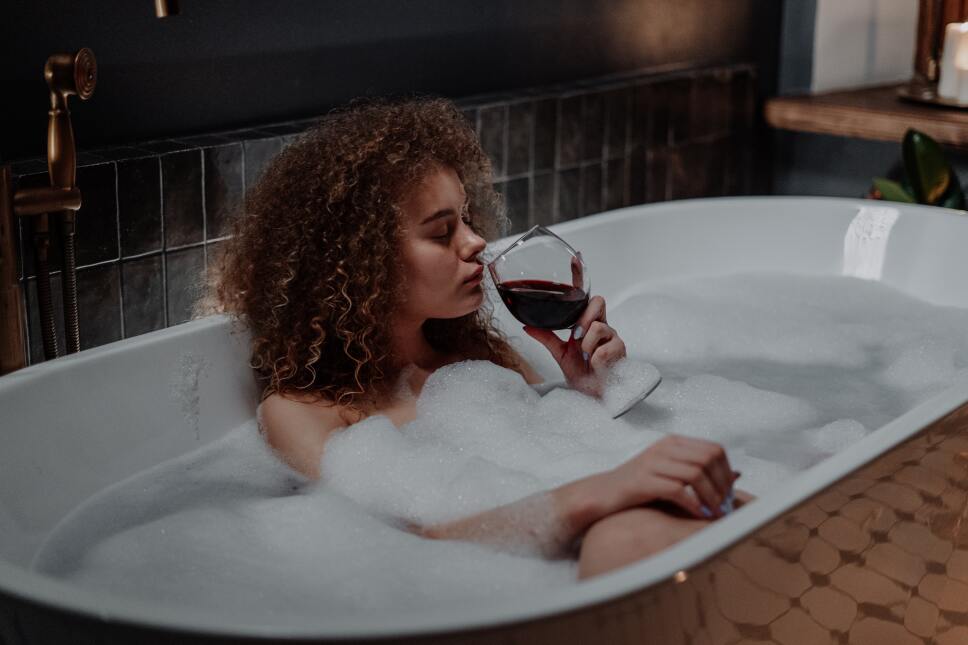 Ganar dinero tomando vino