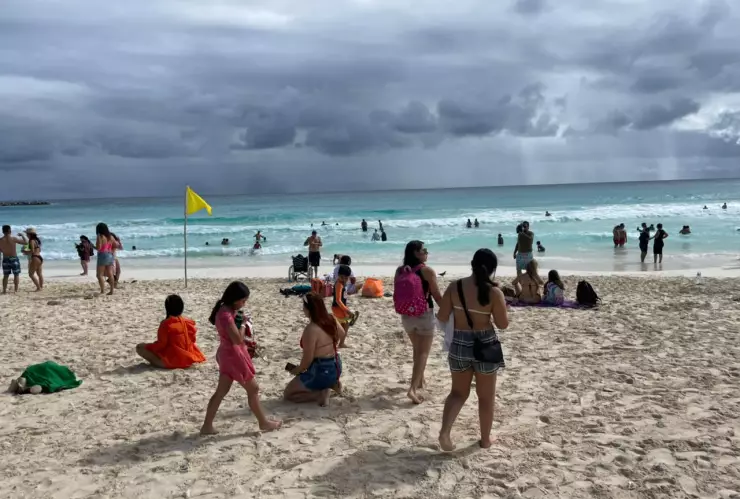 playas de Cancun frente frio 19