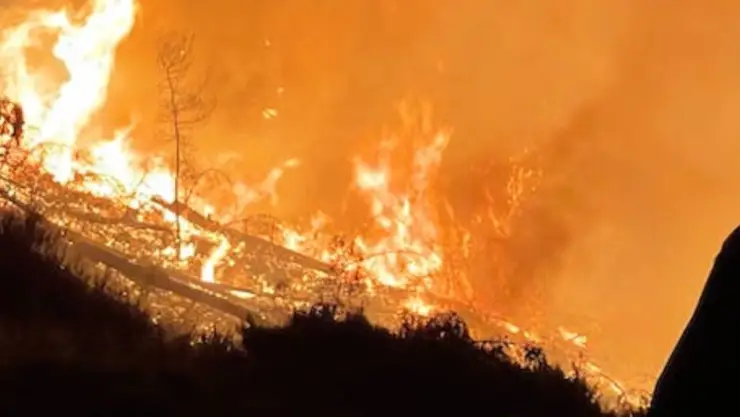 Mujer de 100 años murió calcinada en incendio en Rosarito