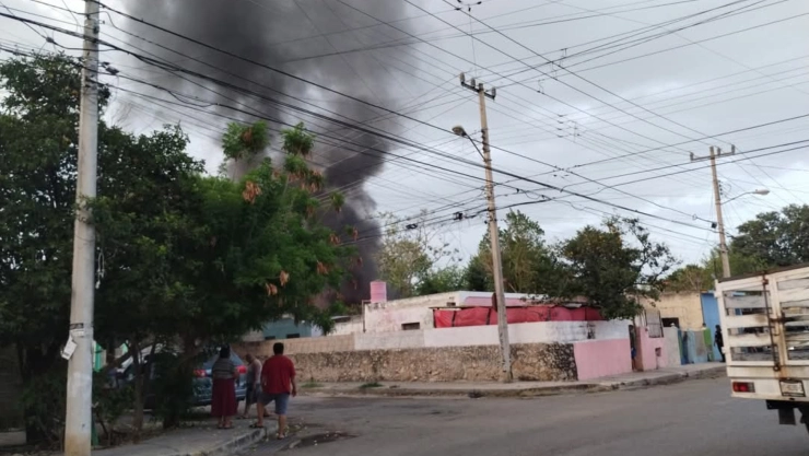 Fuerte incendio ALERTA a vecinos de la colonia Bojórquez hoy jueves 29 de mayo; ¿Ya fue apagado?
