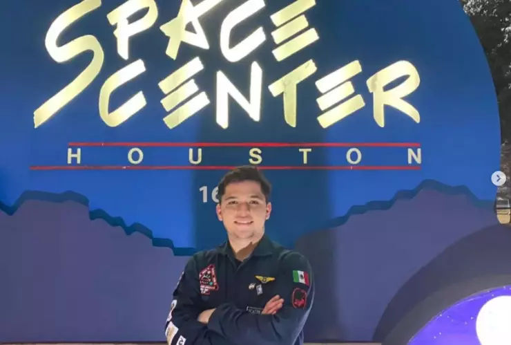 Acatzin Benítez becado avalado NASA maestro espacial