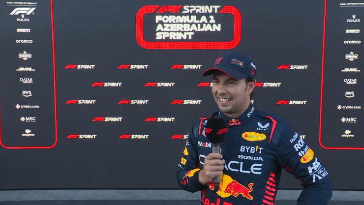 Checo Pérez gana sprint de la F1 en Bakú, pero sale de tercero en el GP de Azerbaiyán.jpg