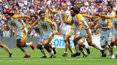 Pumas bicampeón 2004