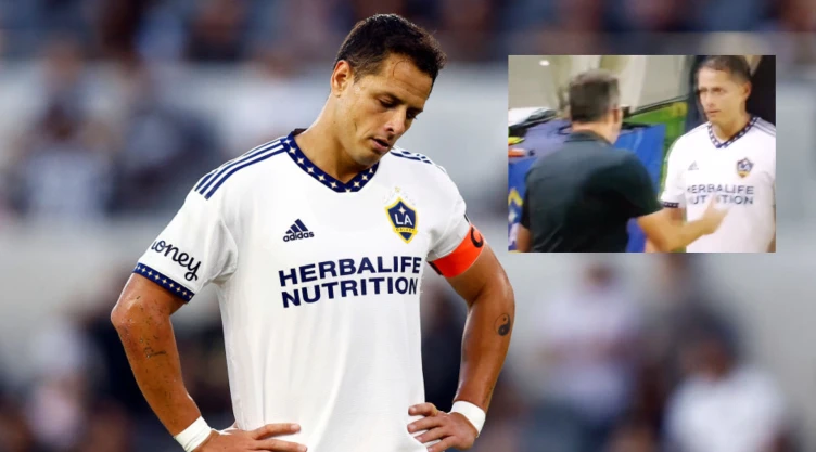 Chicharito en un duelo del LA Galaxy