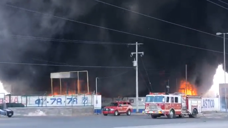 Video del incendio en una recicladora de Chihuahua