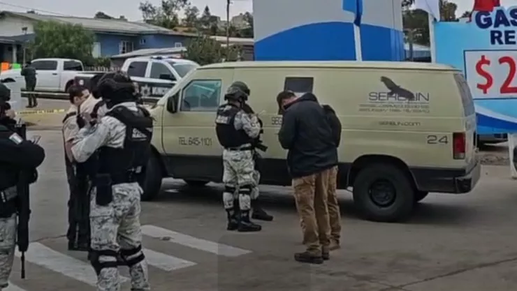 Tratan de robar camión de varoles en la escénica