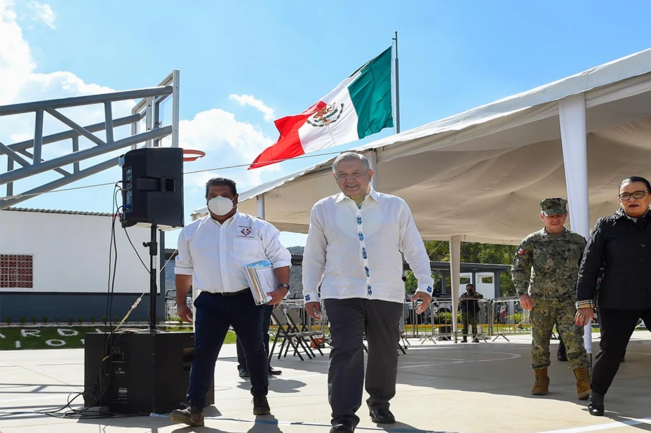 Andrés Manuel López Obrador en Michoacán.jpg