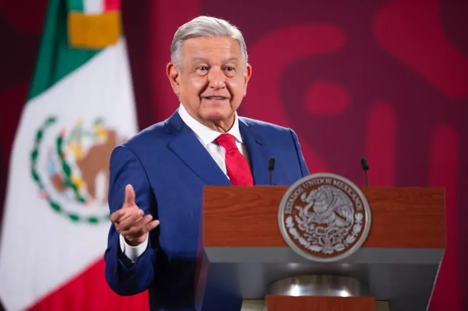 AMLO 25 octubre.jpg