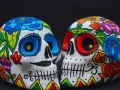Cómo hacer un cráneo de yeso, la manualidad perfecta para hacer con niños en el Día de Muertos