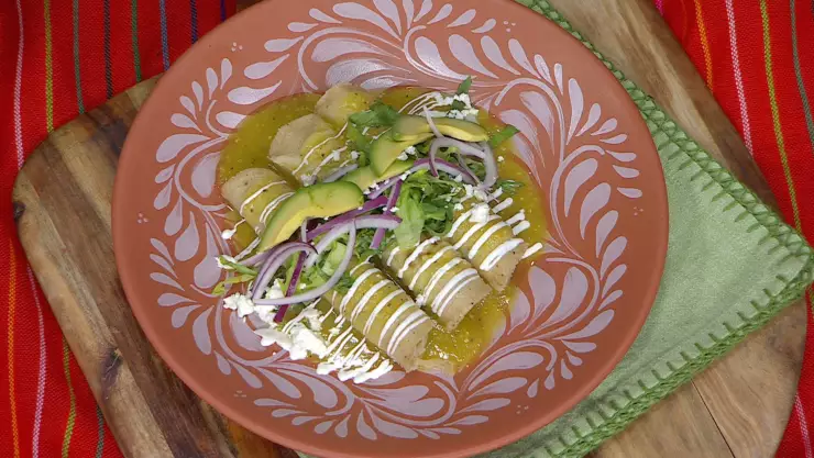 receta enchiladas verdes con carnitas vla