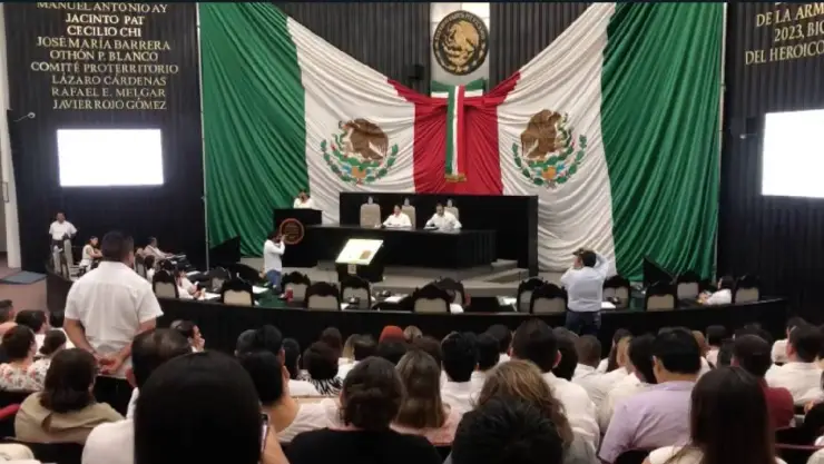 Inicia en el Congreso la entrega de glosa del primer informe de Mara Lezama