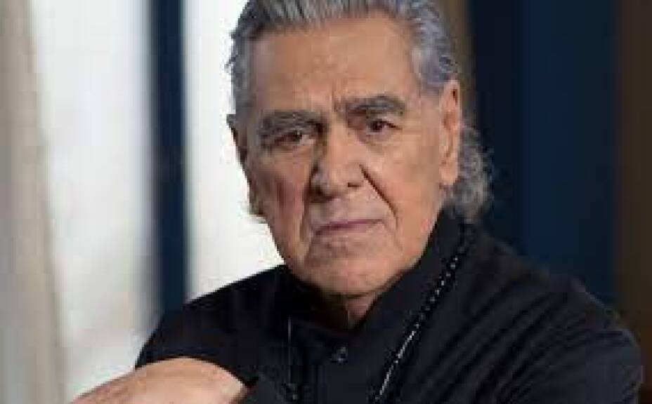 Eric del castillo famoso antivacuna