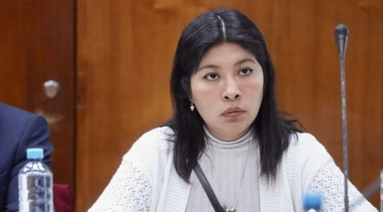 México y Perú restablecen relaciones diplomáticas.
