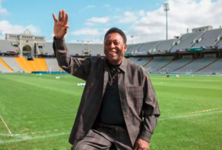 Incluyen el nombre de Pelé en el diccionario como adjetivo