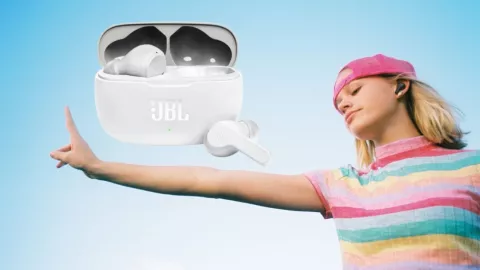 Promoción de audífonos inalámbricos JBL en Liverpool