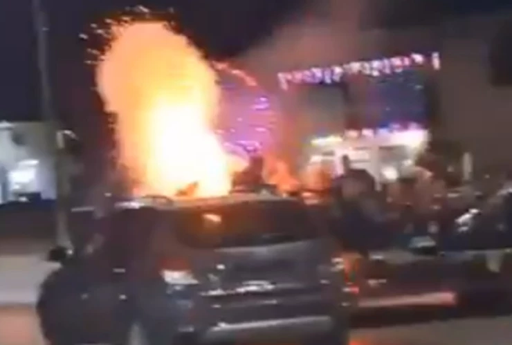 Así fue la EXPLOSIÓN de un camión cargado con peregrinos en León