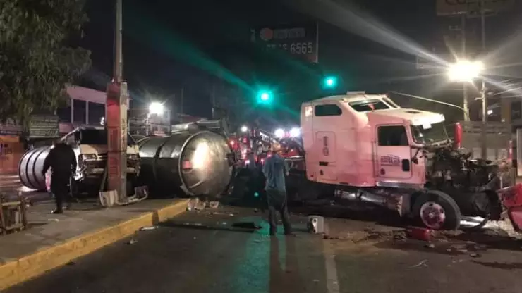 accidentes provocan caos vial en Polanco, CDMX y la carretera Los Reyes-Texcoco