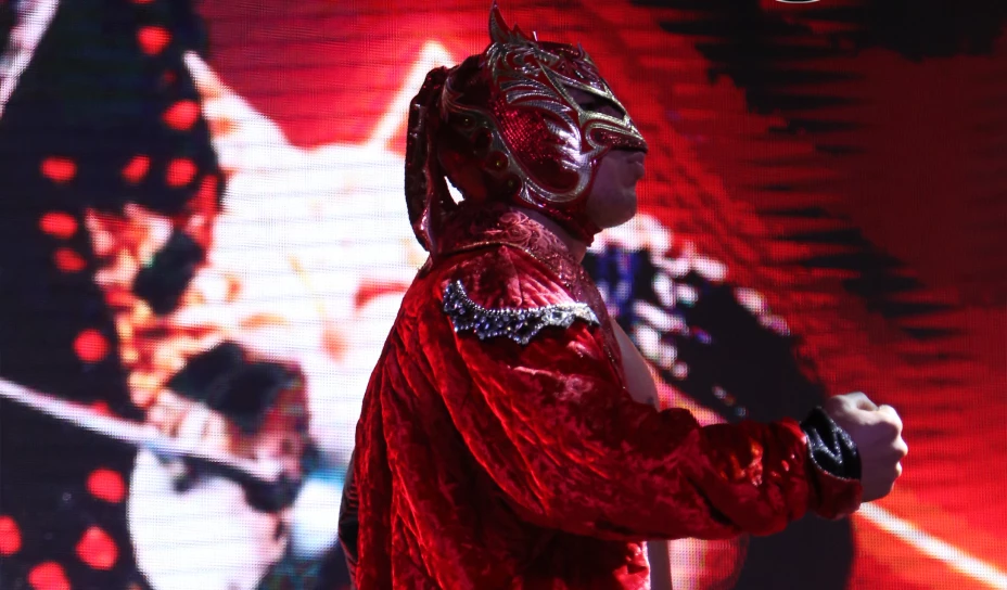 Luchador Dragon Lee en Smack Down Raw WWE