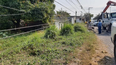 CFE restablece energía en Las Bajadas tras balacera.