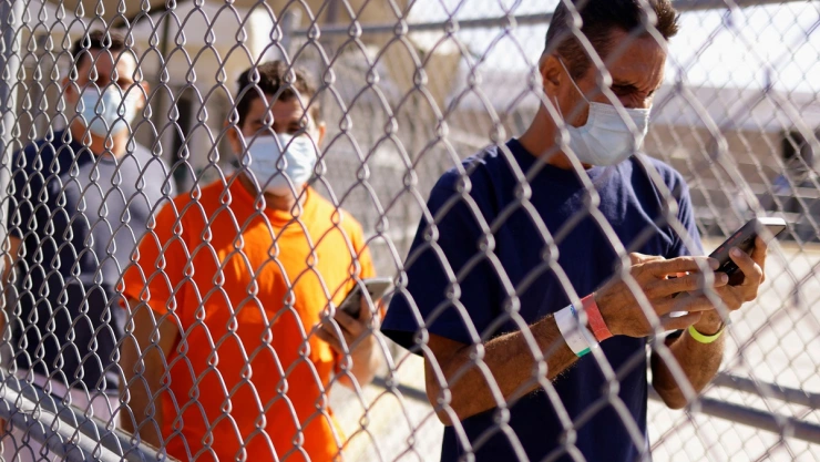 Bajo el Título 42, Estados Unidos expulsa migrantes nicaragüenses y cubanos a México