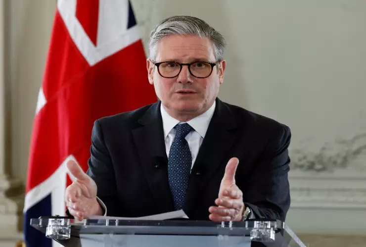 prohíbeN la venta de espadas ninja, ante el aumento de apuñalamientos