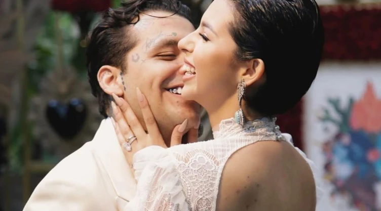 Angela Aguilar y Christian Nodal suben un video imitando el famoso grito de _¡Amaaarr!_