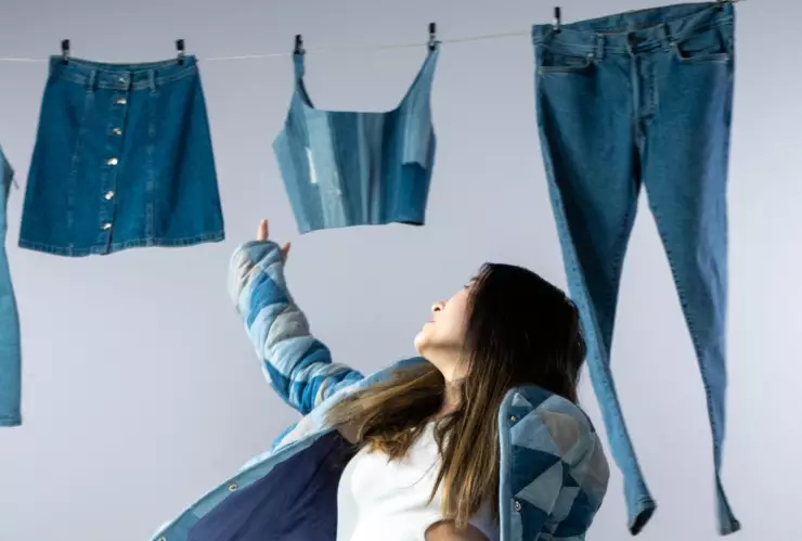 ¿Por qué algunas personas les gusta vestir de color azul? La psicología responde