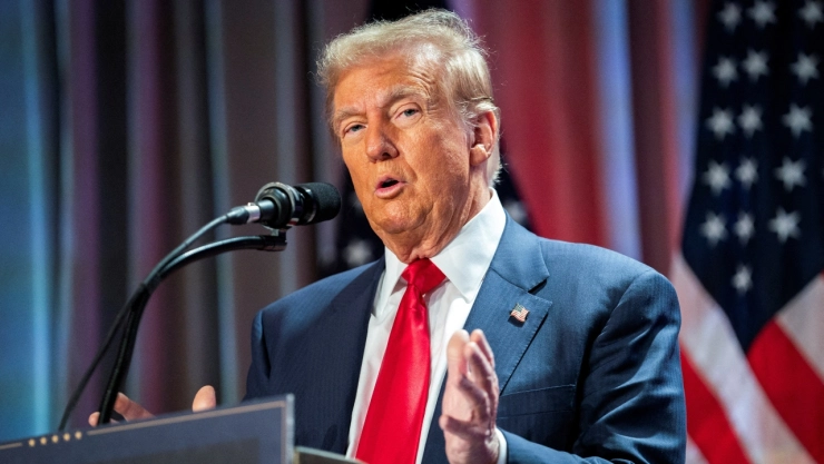 Donald Trump pide a un juez desestimar el caso por soborno a una estrella porno
