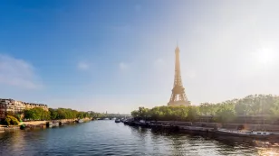  Río Senna: Se manifiestan defecando en el río previo a los Juegos Olímpicos 